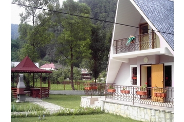 Rumunjska Chata Slănic Moldova, Eksterijer